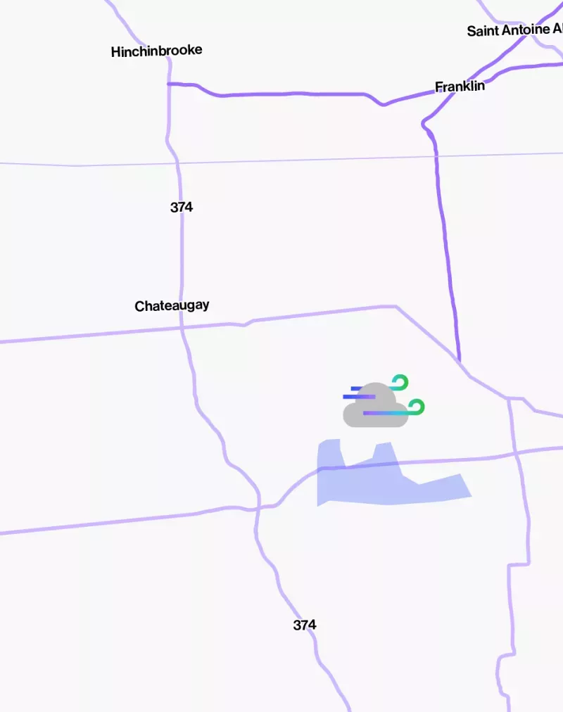 Map showing the area of Hinchinbrooke, Franklin, and Chateauguay with route 374 marked. A weather icon with a cloud and wind symbols is placed over Chateauguay.